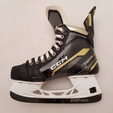 Demo CCM Tacks AS-V Pro With Runners Intermediate Ice Hockey Skates