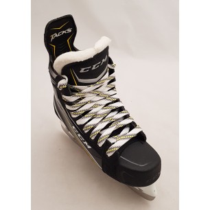 R.V Demo CCM Tacks 9080 Junior Ice Hockey Skates